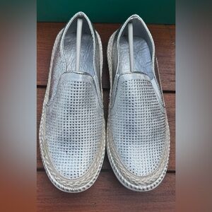 Lauren Lorraine Girls Keo Slip-On Sneakers – Silver, Size 2